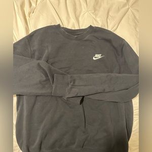 mens black nike crewneck size medium